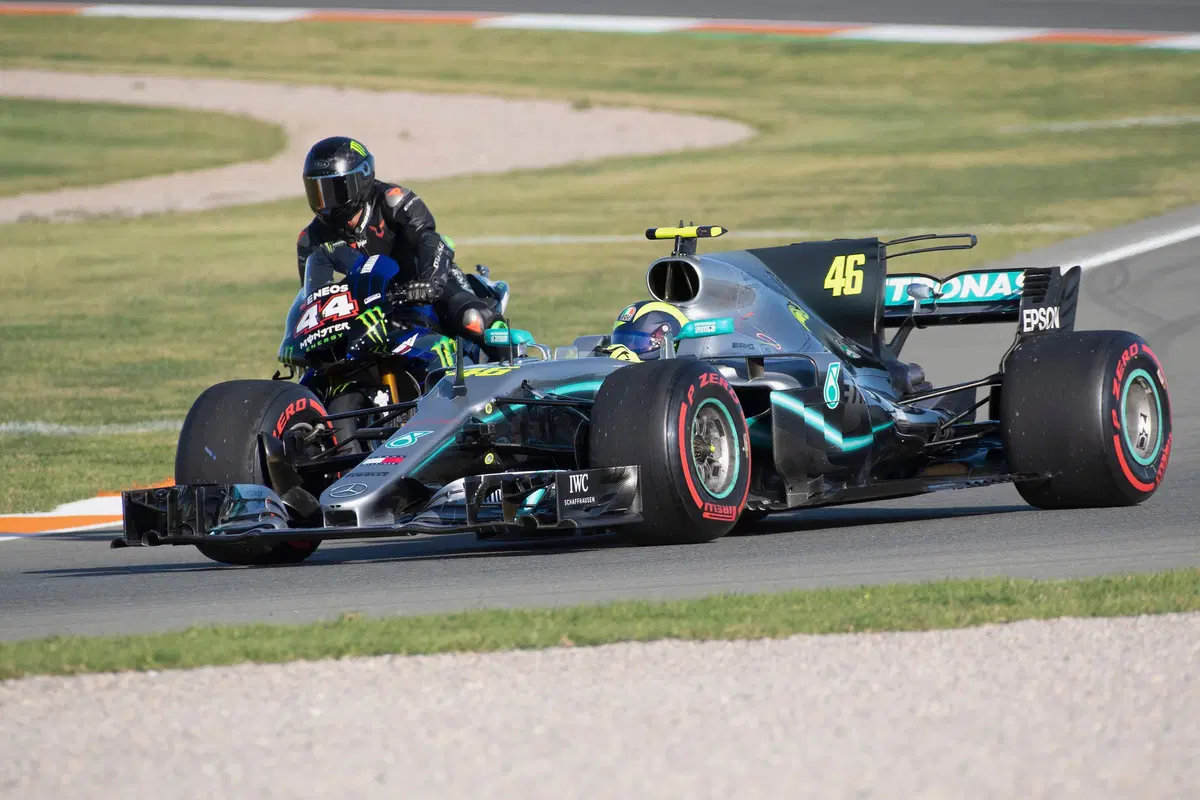 Valentino Rossi e Lewis Hamilton, il video e le foto più belle (19)
