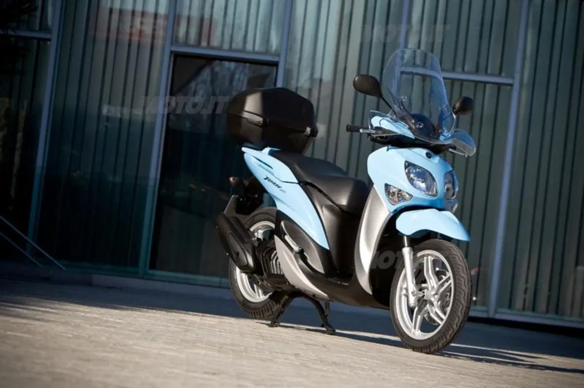 Yamaha Xenter 125  (54)