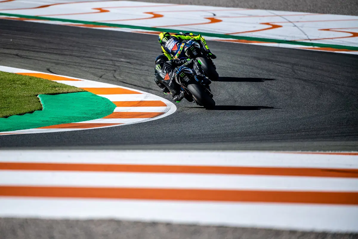 Valentino Rossi e Lewis Hamilton, il video e le foto più belle (21)