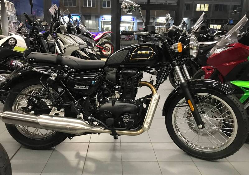 Vendo Benelli Imperiale 400 2019 20 nuova a Arezzo codice