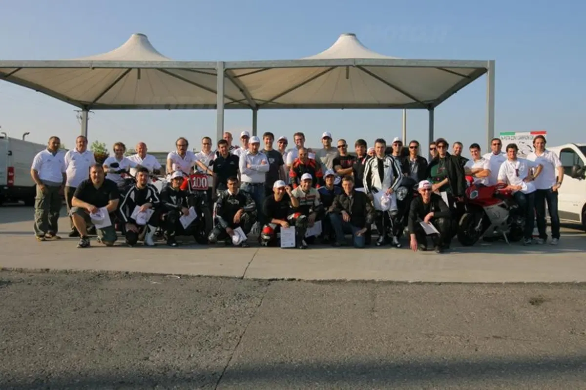 I racconti di Moto.it: Debutto in pista (2)