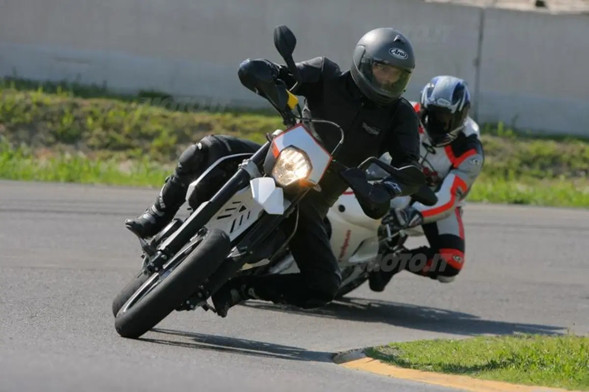 I racconti di Moto.it: Debutto in pista (4)