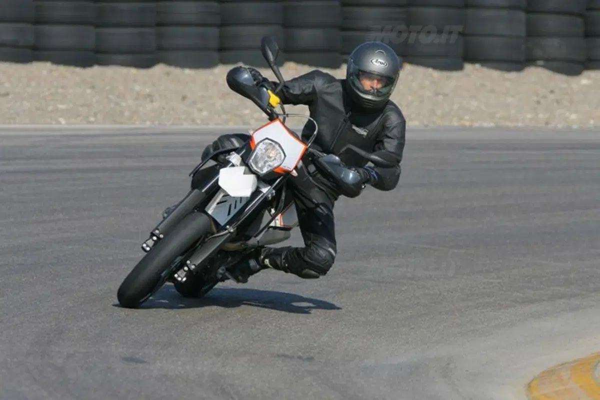 I racconti di Moto.it: Debutto in pista (5)