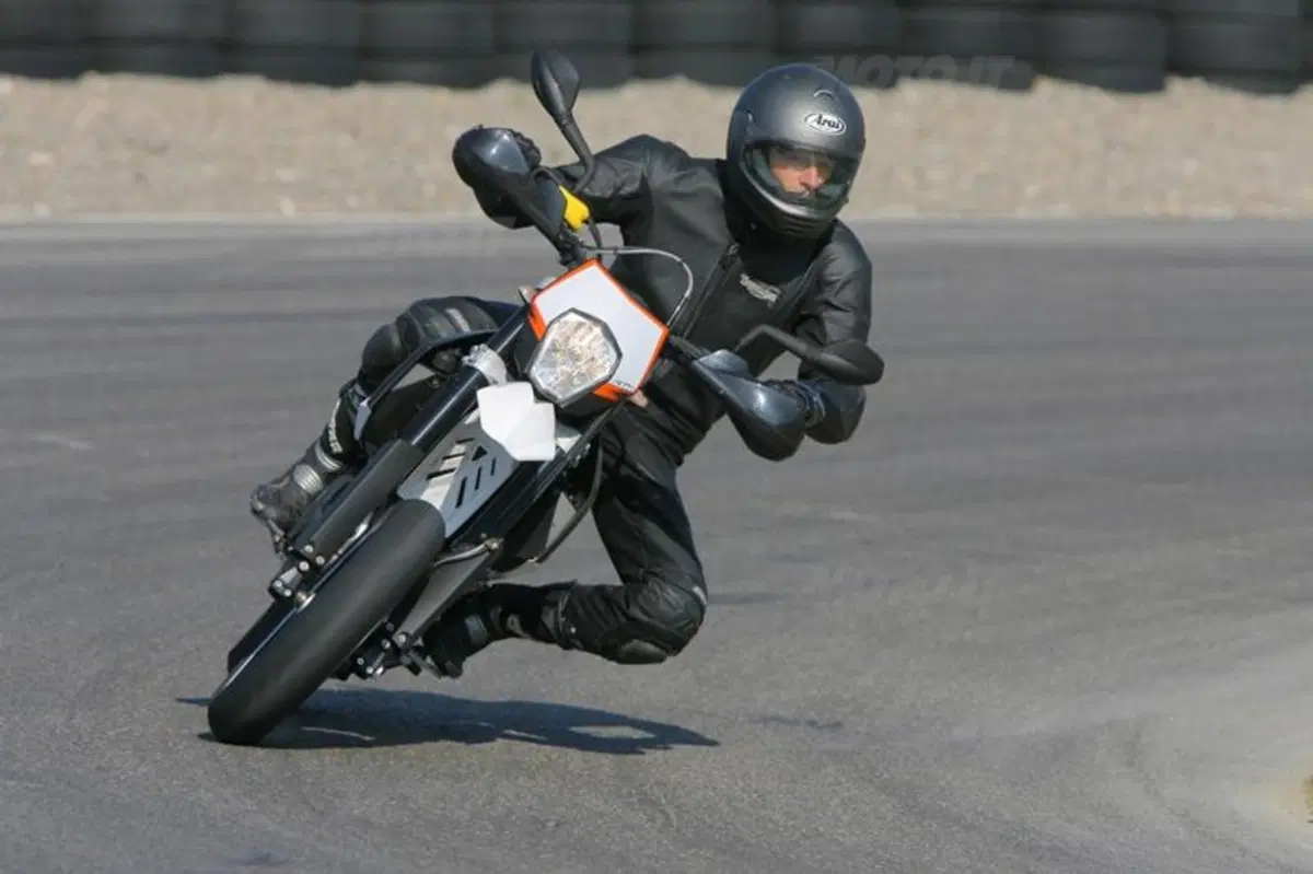 I racconti di Moto.it: Debutto in pista (9)