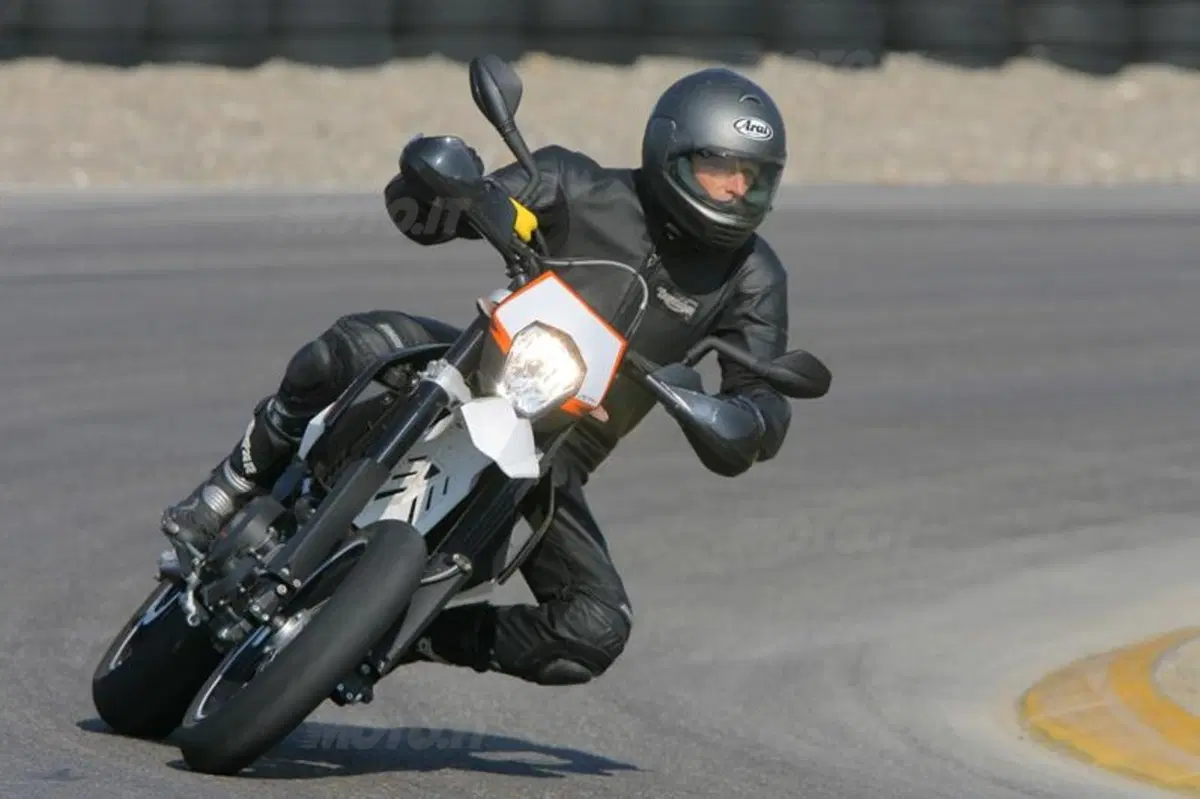 I racconti di Moto.it: Debutto in pista (10)