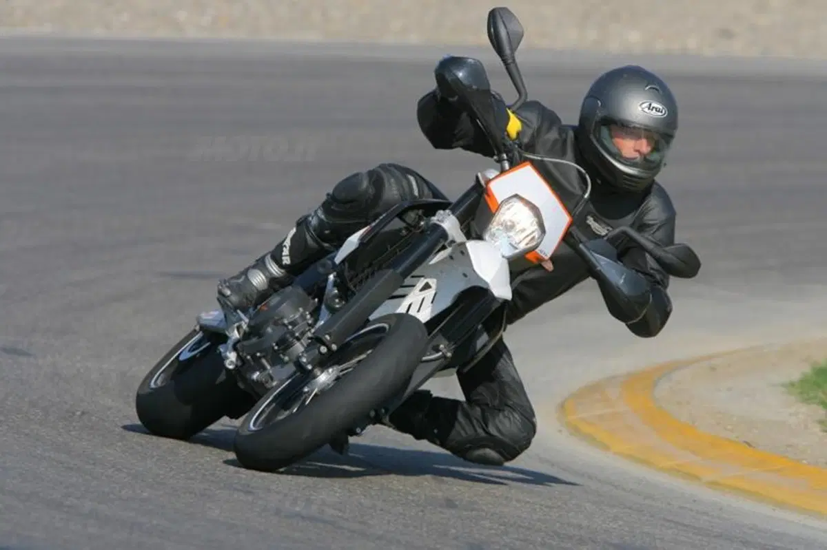 I racconti di Moto.it: Debutto in pista (13)