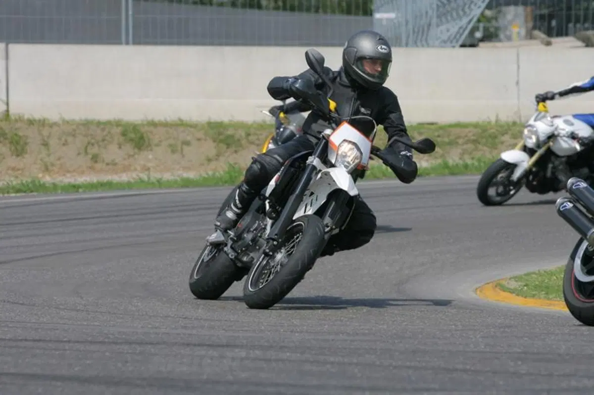 I racconti di Moto.it: Debutto in pista (16)