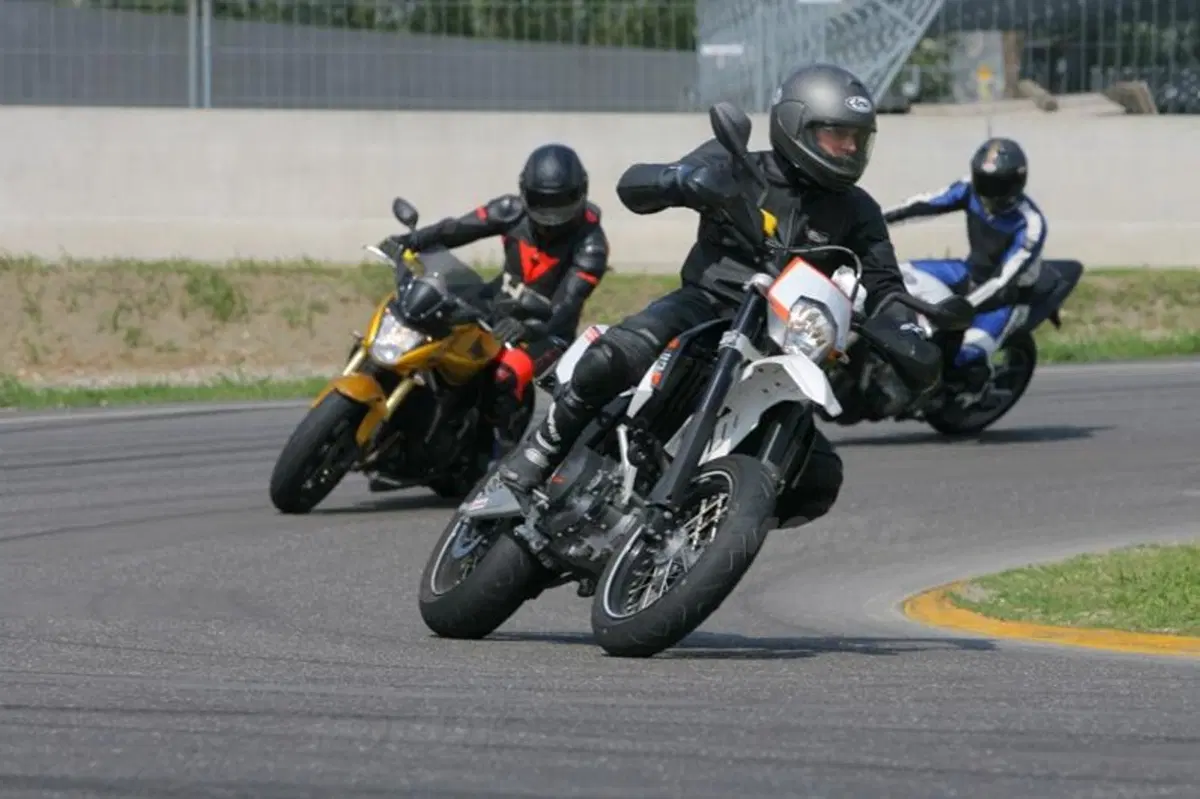 I racconti di Moto.it: Debutto in pista (17)