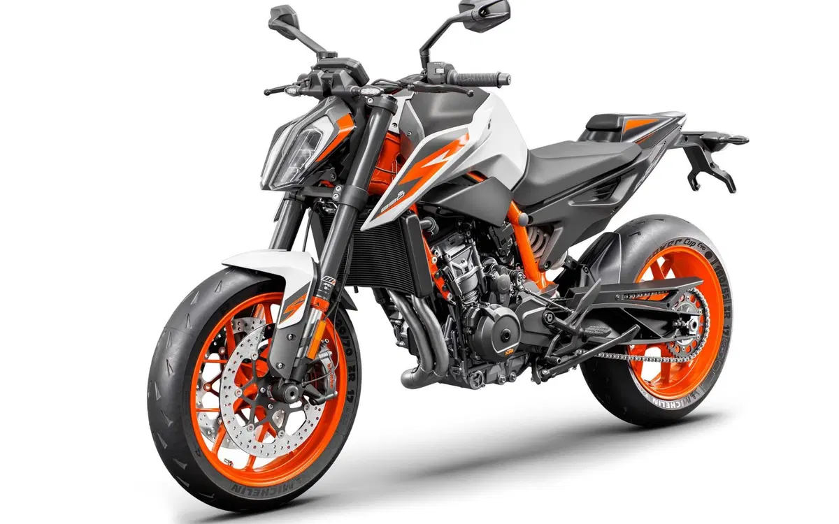 KTM 890 Duke R a EICMA 2019: foto, dati e prezzo
