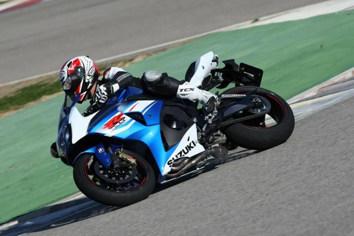 Suzuki GSX-R 1000 2012  (3)