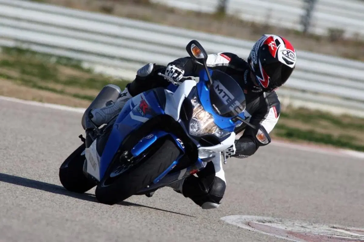 Suzuki GSX-R 1000 2012  (10)