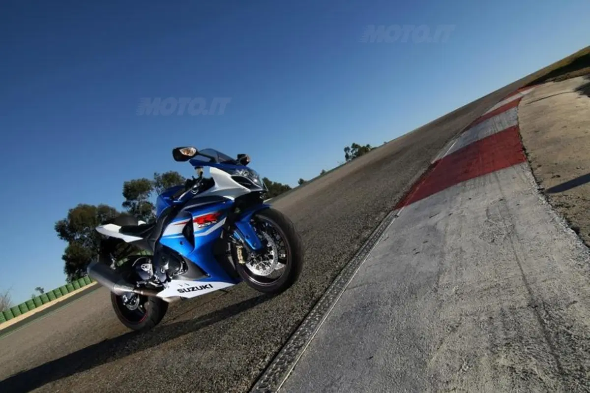 Suzuki GSX-R 1000 2012  (16)