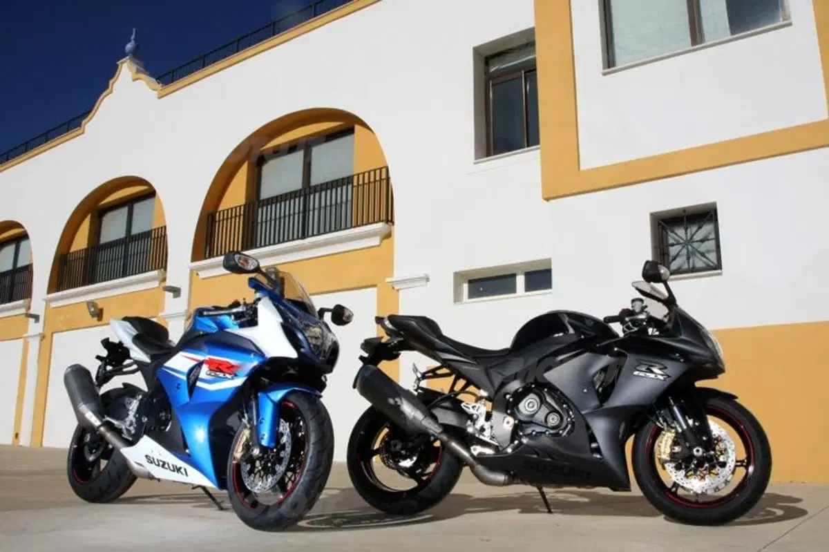Suzuki GSX-R 1000 2012  (23)