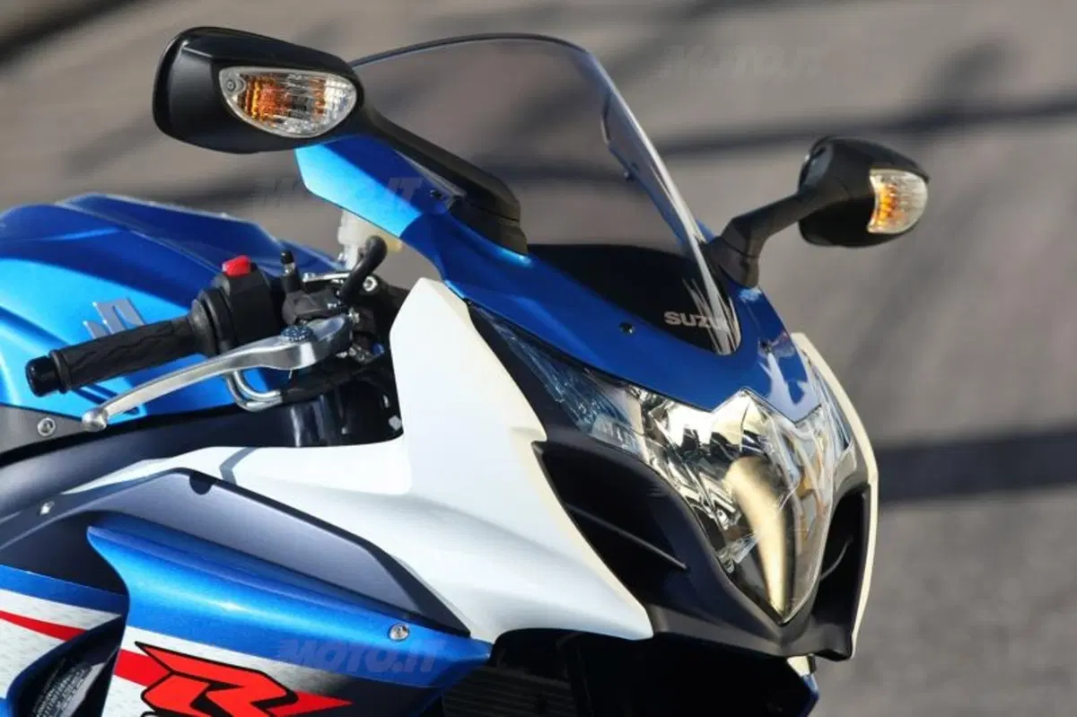 Suzuki GSX-R 1000 2012  (34)
