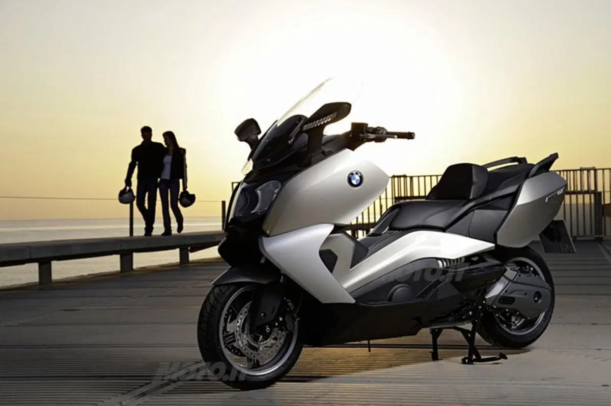 BMW: arrivano il C 600 Sport e il C 650 GT a 11.100 e 11.450 Euro (2)