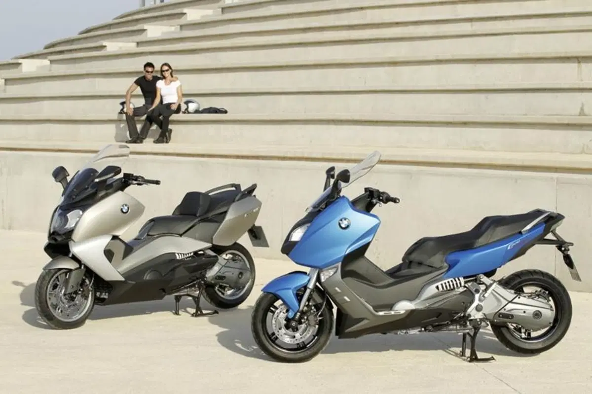 BMW: arrivano il C 600 Sport e il C 650 GT a 11.100 e 11.450 Euro (9)