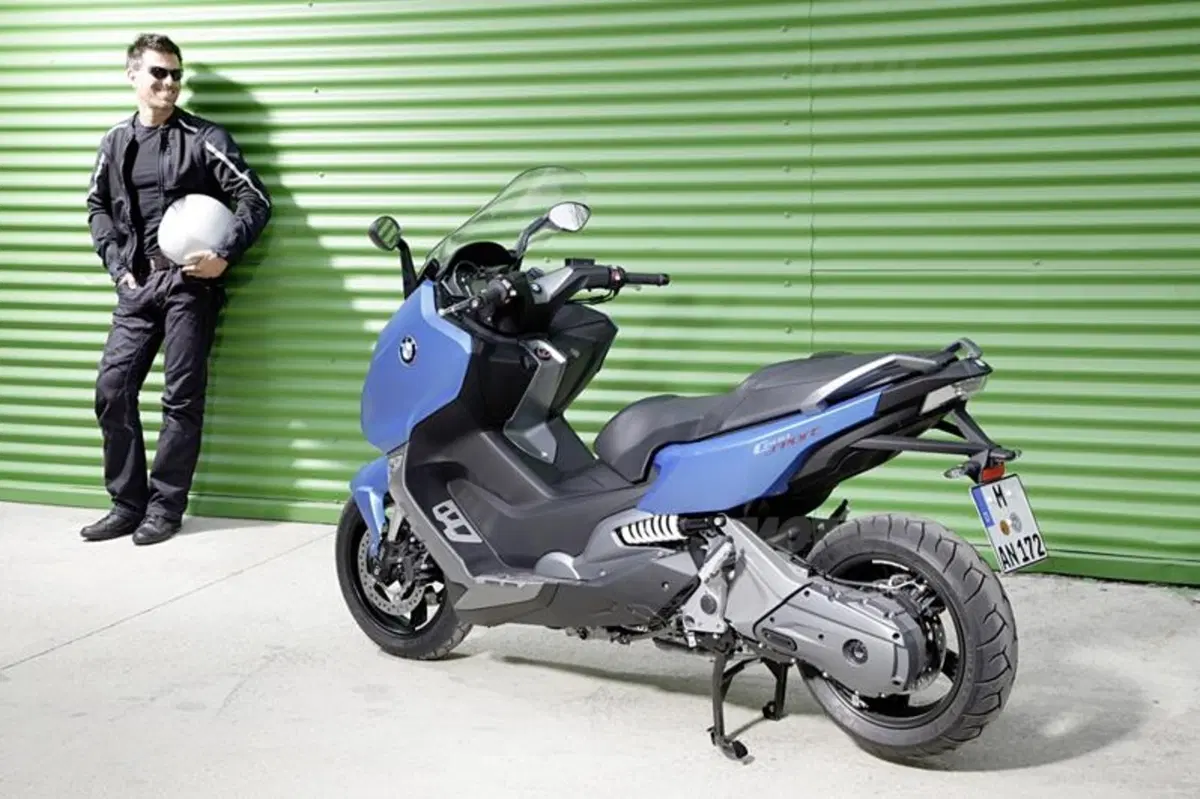 BMW: arrivano il C 600 Sport e il C 650 GT a 11.100 e 11.450 Euro (22)