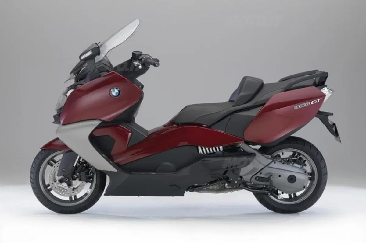 BMW: arrivano il C 600 Sport e il C 650 GT a 11.100 e 11.450 Euro (27)
