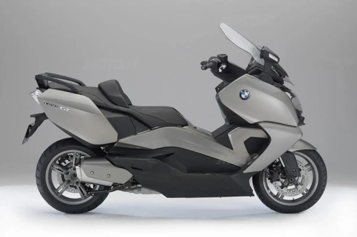 BMW: arrivano il C 600 Sport e il C 650 GT a 11.100 e 11.450 Euro (30)