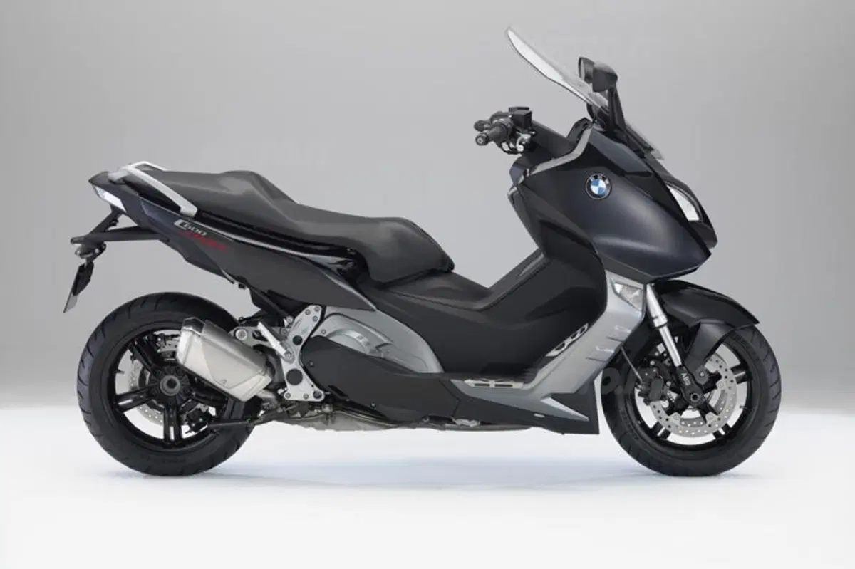BMW: arrivano il C 600 Sport e il C 650 GT a 11.100 e 11.450 Euro (41)
