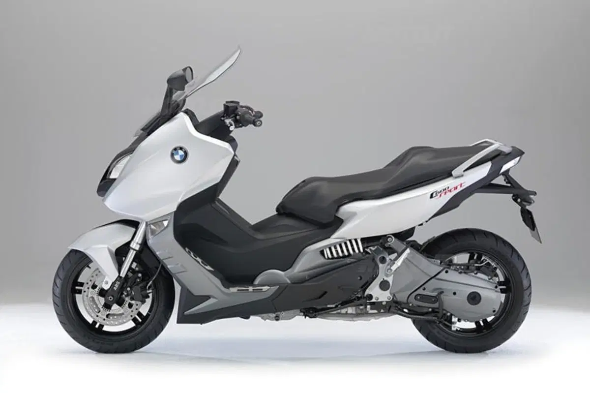 BMW: arrivano il C 600 Sport e il C 650 GT a 11.100 e 11.450 Euro (43)