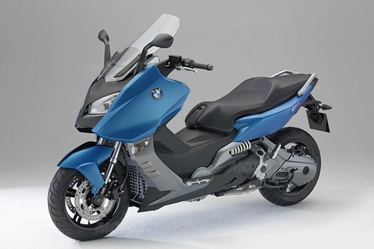 BMW: arrivano il C 600 Sport e il C 650 GT a 11.100 e 11.450 Euro (46)