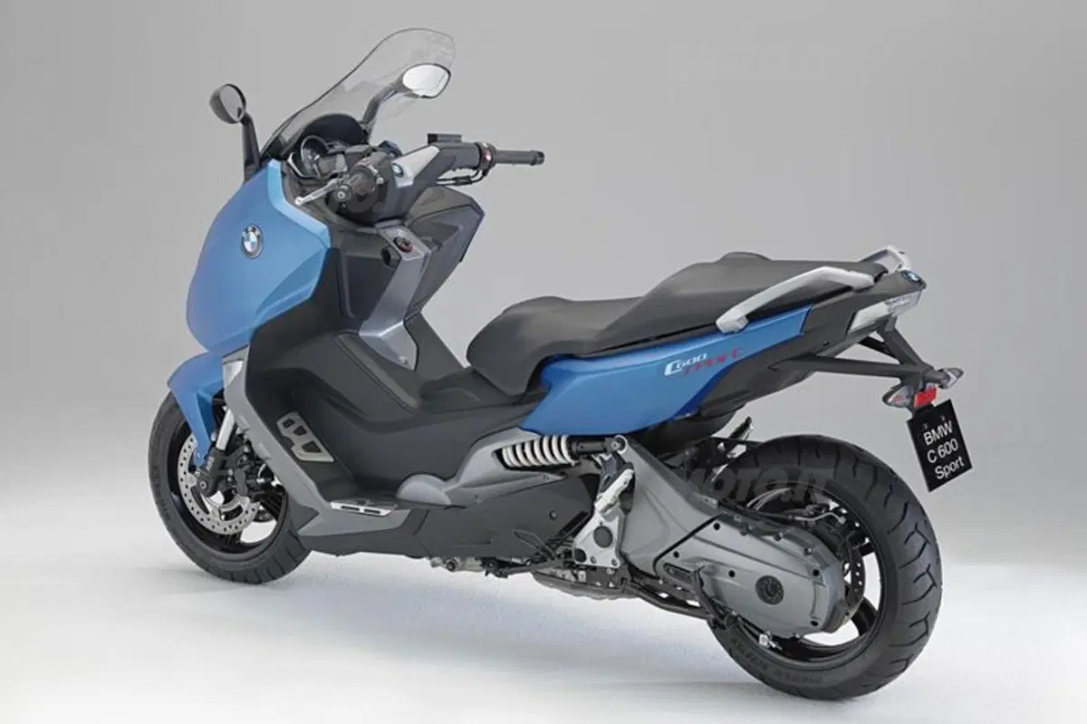 BMW: arrivano il C 600 Sport e il C 650 GT a 11.100 e 11.450 Euro (47)
