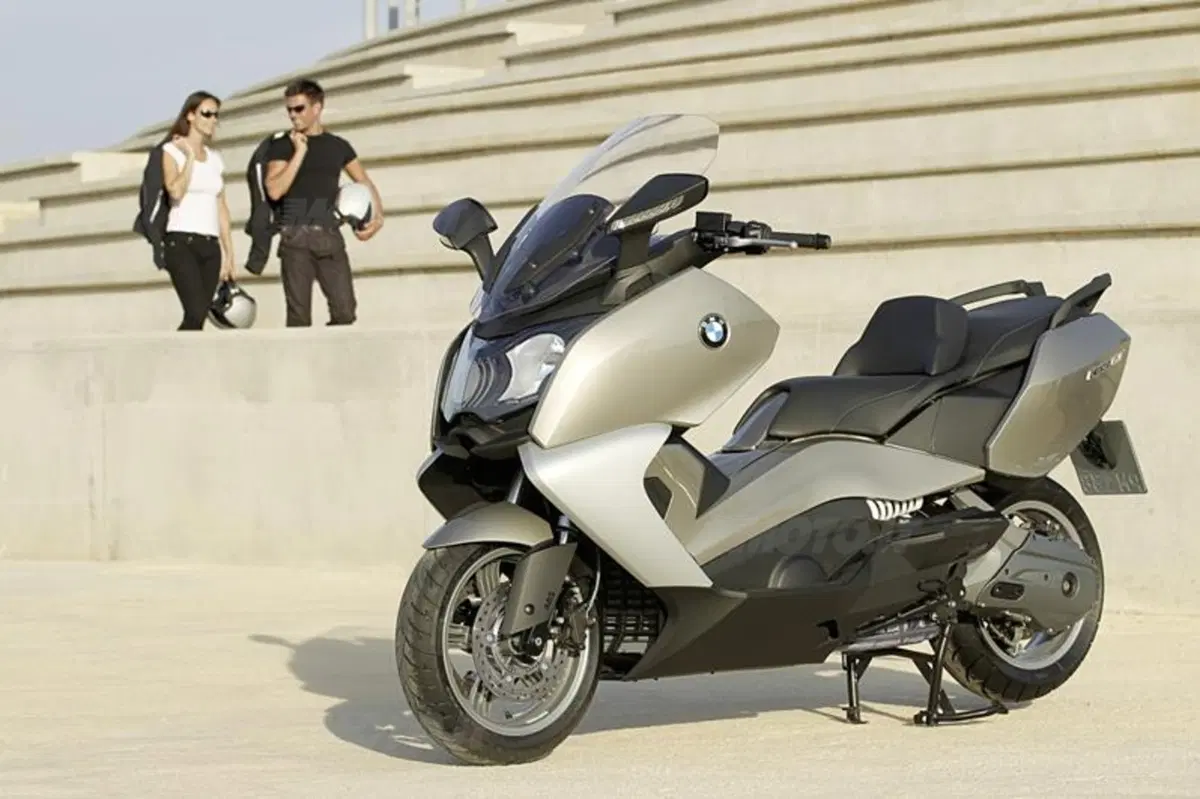 BMW: arrivano il C 600 Sport e il C 650 GT a 11.100 e 11.450 Euro (49)