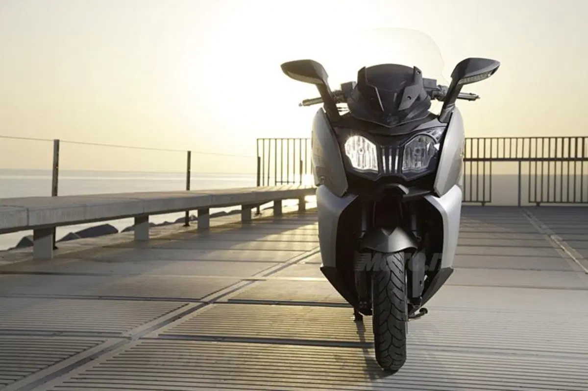 BMW: arrivano il C 600 Sport e il C 650 GT a 11.100 e 11.450 Euro (52)