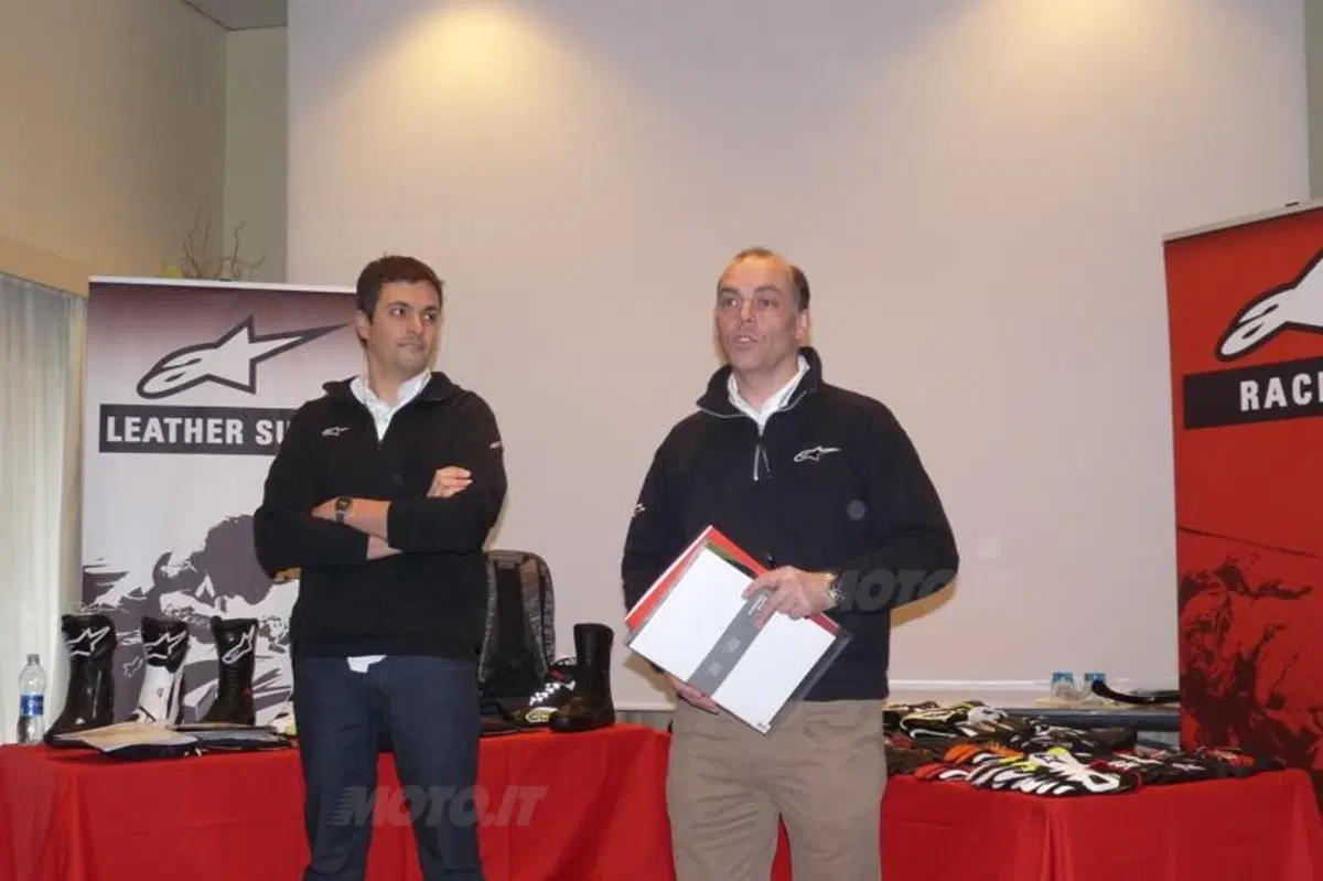 Alpinestars presenta la collezione Primavera 2012 (3)