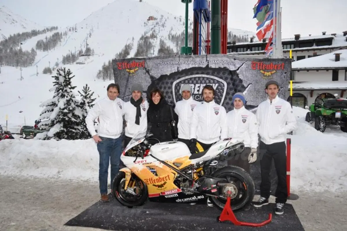 Presentato al Sestriere il Team Effenbert Liberty Racing Superbike (12)