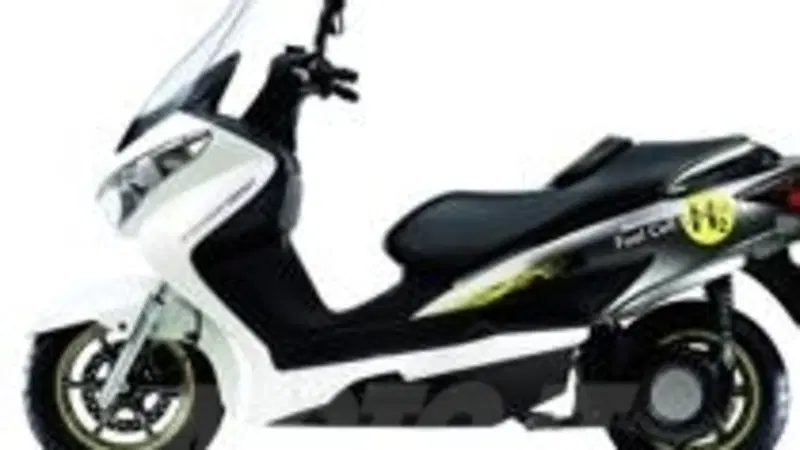 Suzuki stipula un accordo con Intelligent Energy, arriva il Burgman Fuel Cell
