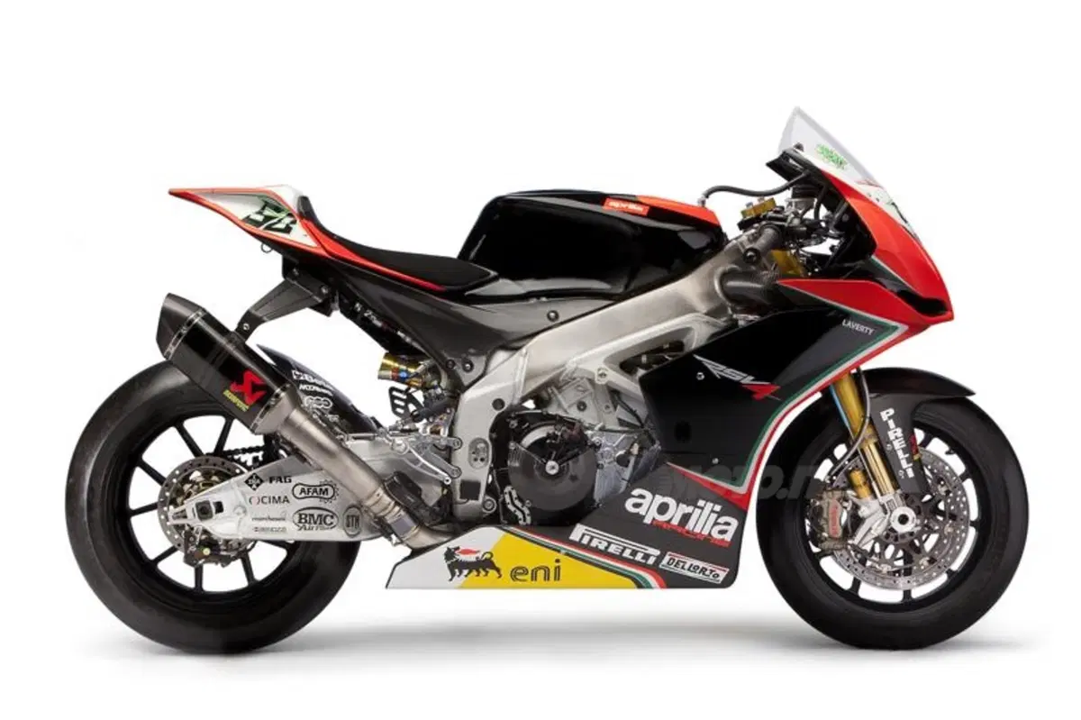Superbike: Biaggi e Laverty alla presentazione del team Aprilia Racing (5)