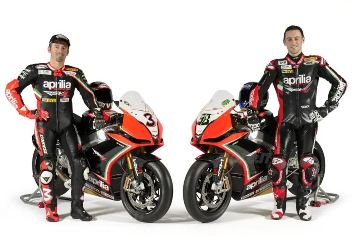 Superbike: Biaggi e Laverty alla presentazione del team Aprilia Racing (10)