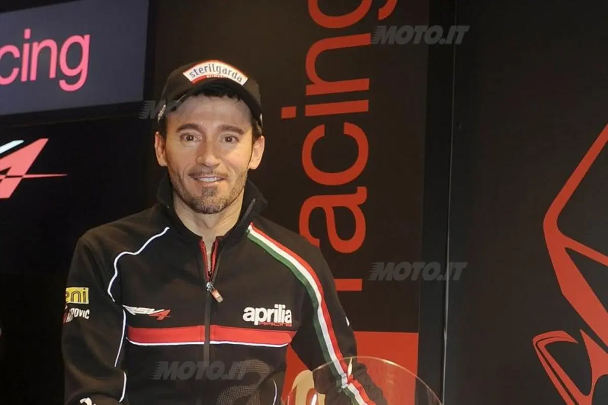 Superbike: Biaggi e Laverty alla presentazione del team Aprilia Racing (18)