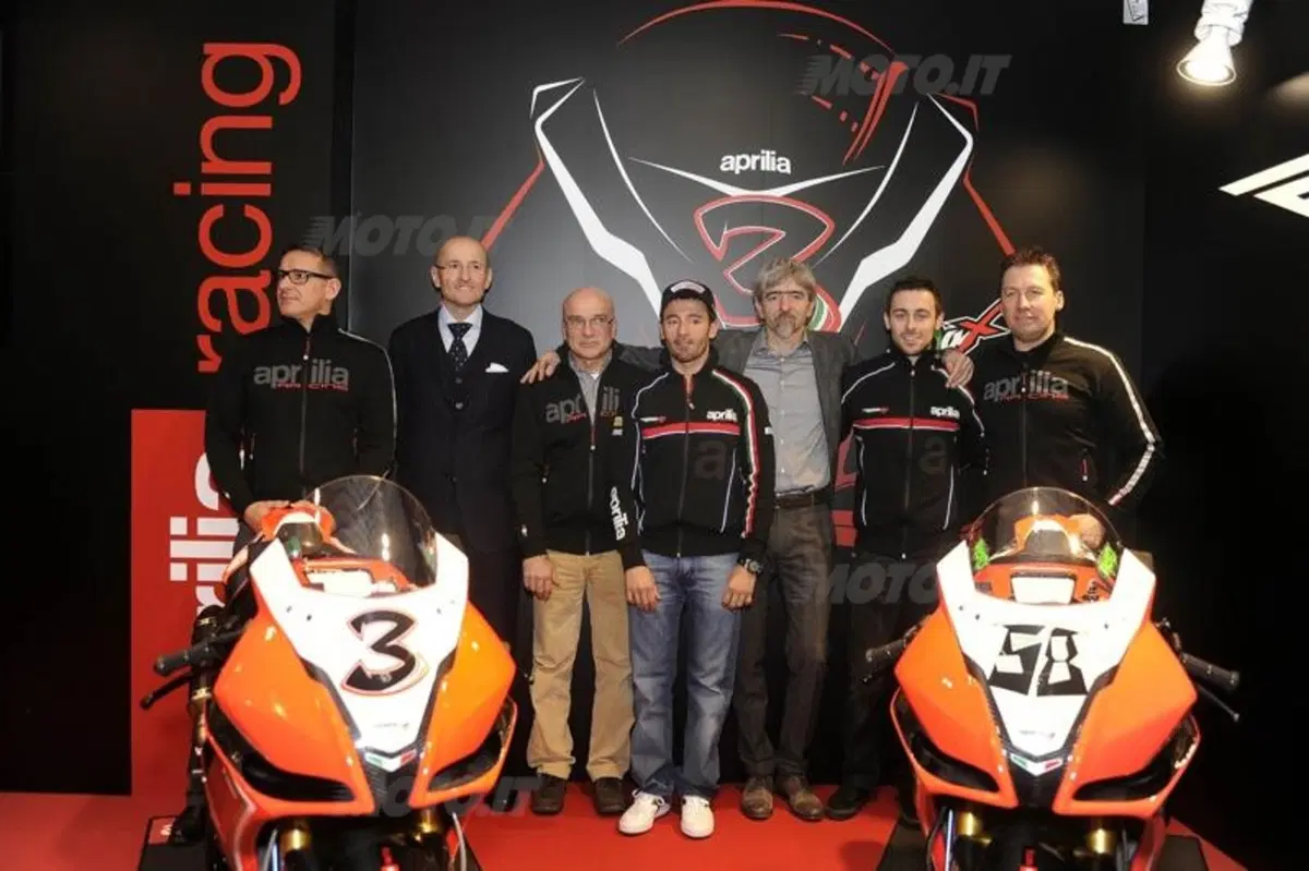 Superbike: Biaggi e Laverty alla presentazione del team Aprilia Racing (19)