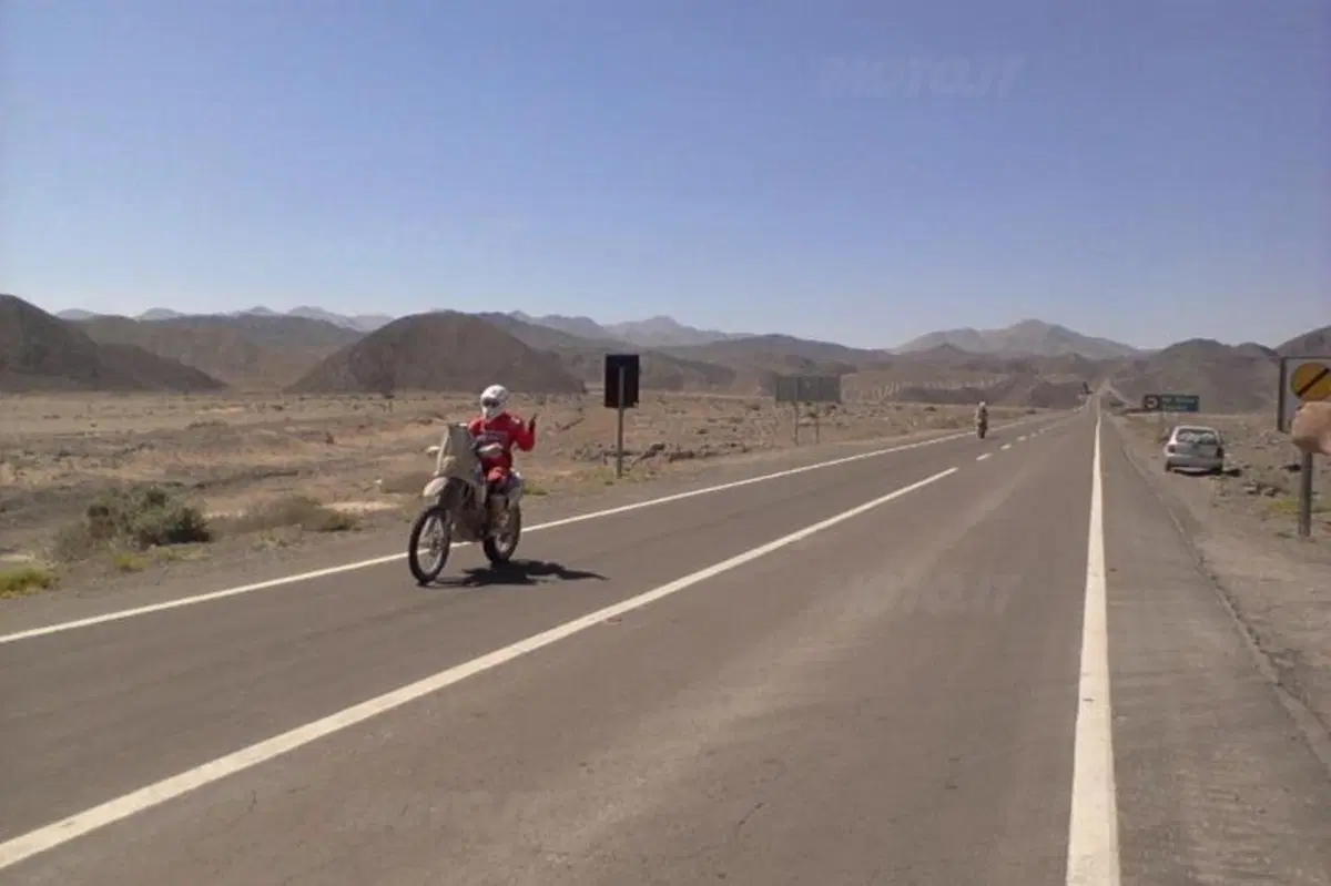 Intervista. Manuel Lucchese: “La Dakar e le mie notti solo nel deserto” (21)