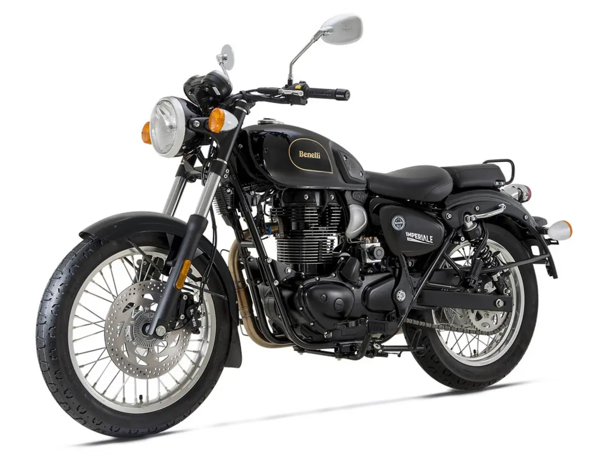 Benelli Imperiale 400 TEST. Una nuova era... vintage (15)