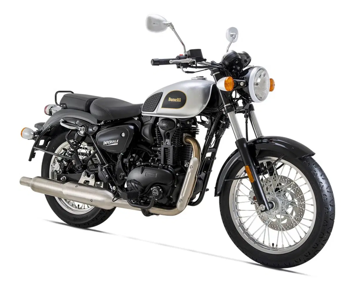 Benelli Imperiale 400 TEST. Una nuova era... vintage (12)