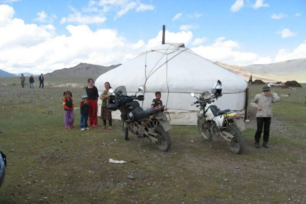 Viaggi: la Mongolia in moto (4)