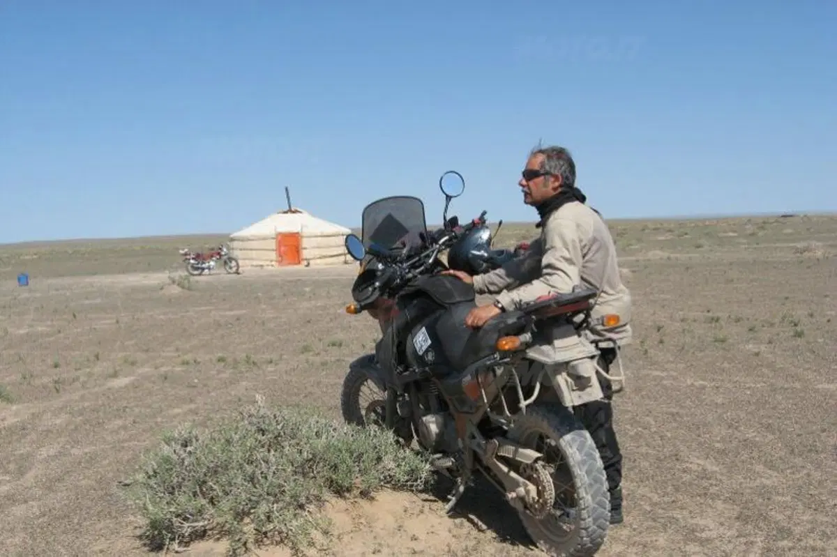 Viaggi: la Mongolia in moto (14)