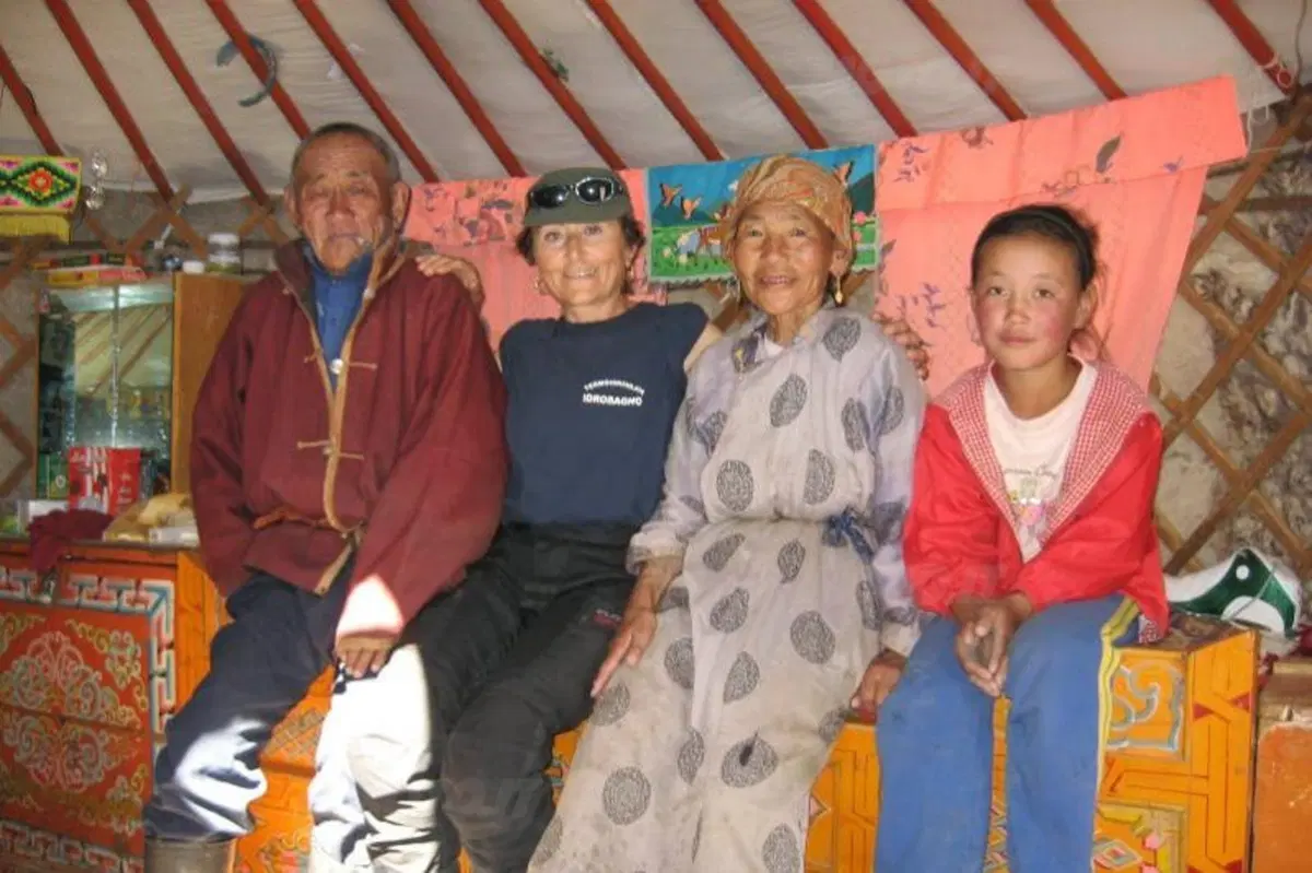 Viaggi: la Mongolia in moto (15)