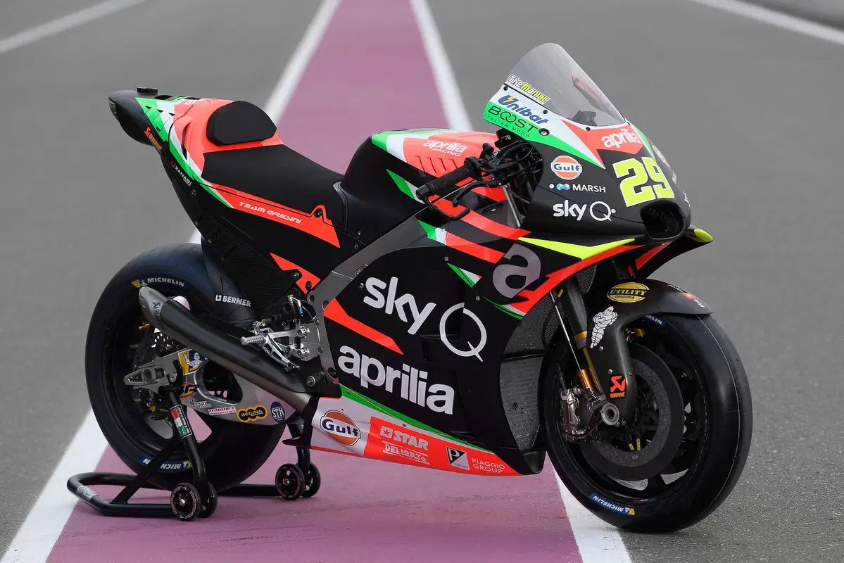 La Aprilia MotoGP 2019 di Iannone e Espargaro: ecco la nuova livrea (8)