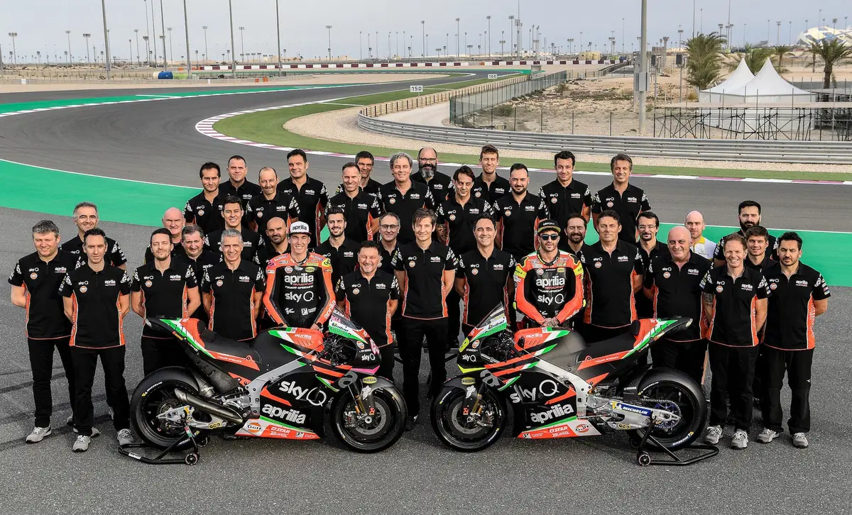 La Aprilia MotoGP 2019 di Iannone e Espargaro: ecco la nuova livrea (9)