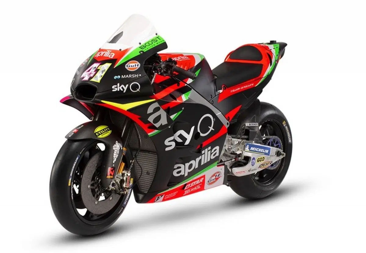 La Aprilia MotoGP 2019 di Iannone e Espargaro: ecco la nuova livrea (10)
