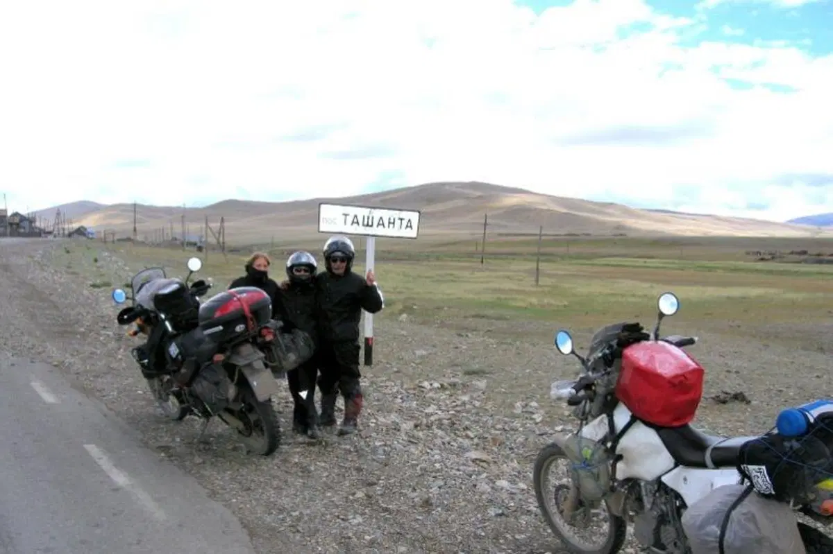 Viaggi: la Mongolia in moto (26)