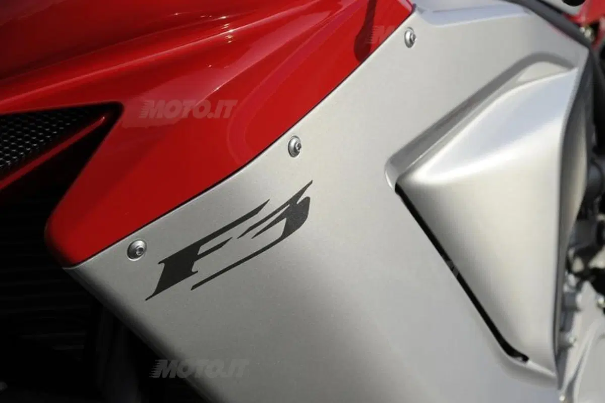 MV Agusta F3 675  (6)