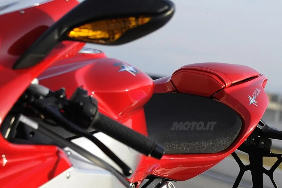 MV Agusta F3 675  (7)