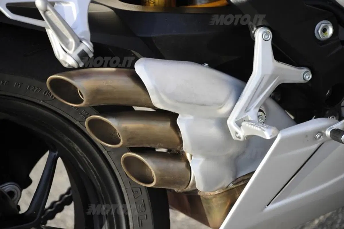 MV Agusta F3 675  (15)
