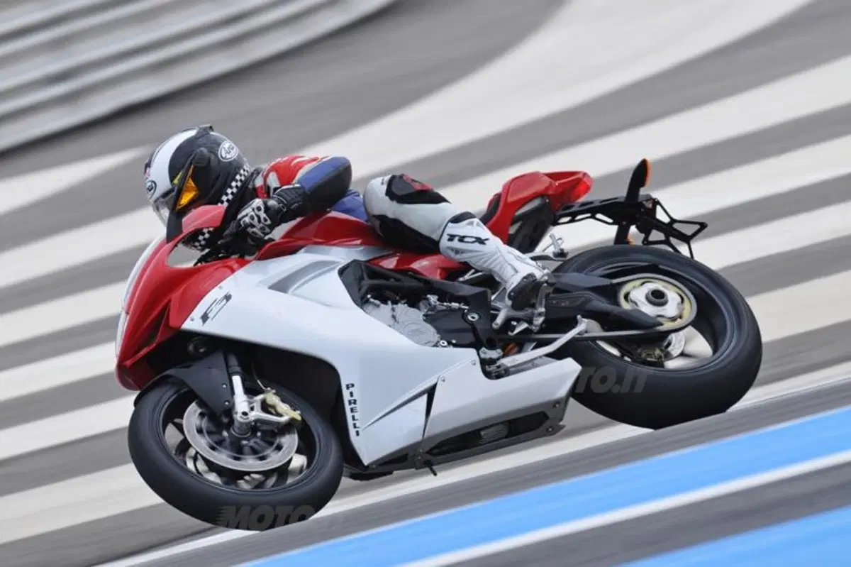 MV Agusta F3 675  (22)